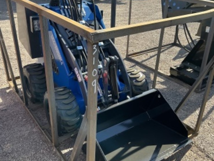 2025-agt-mx-mrw14-skid-steer-image-1