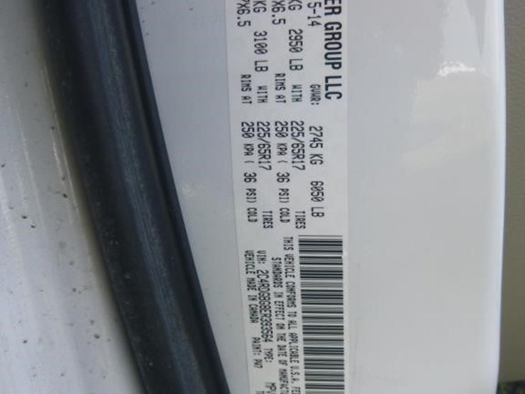 2014-dodge-grand-caravan-image-26