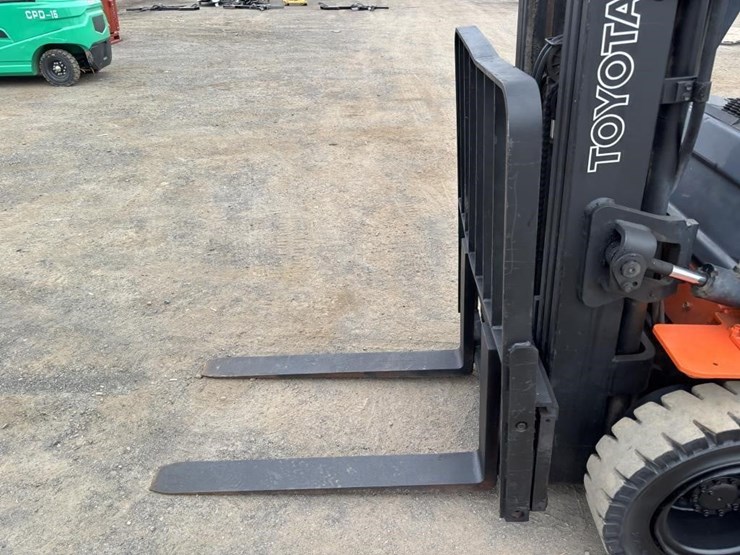 toyota-7fgu25-image-9