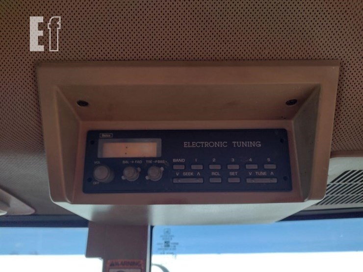 1999-john-deere-7810-image-11