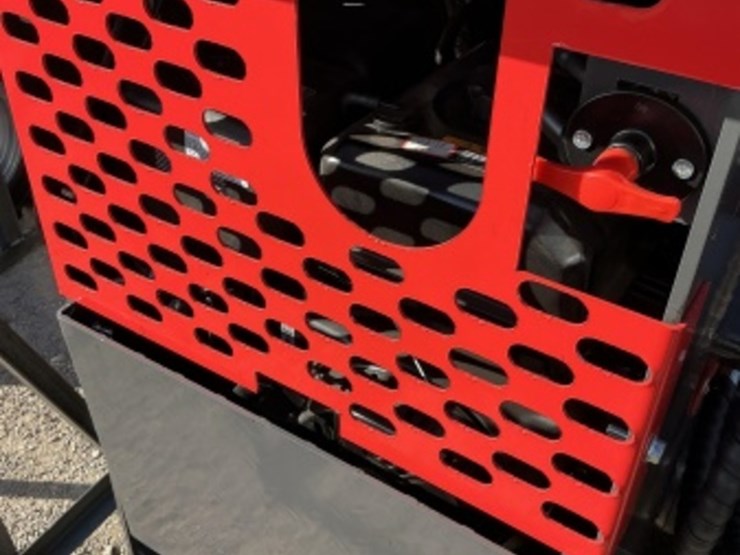 2025-agt-ysrt14-skid-steer-image-8