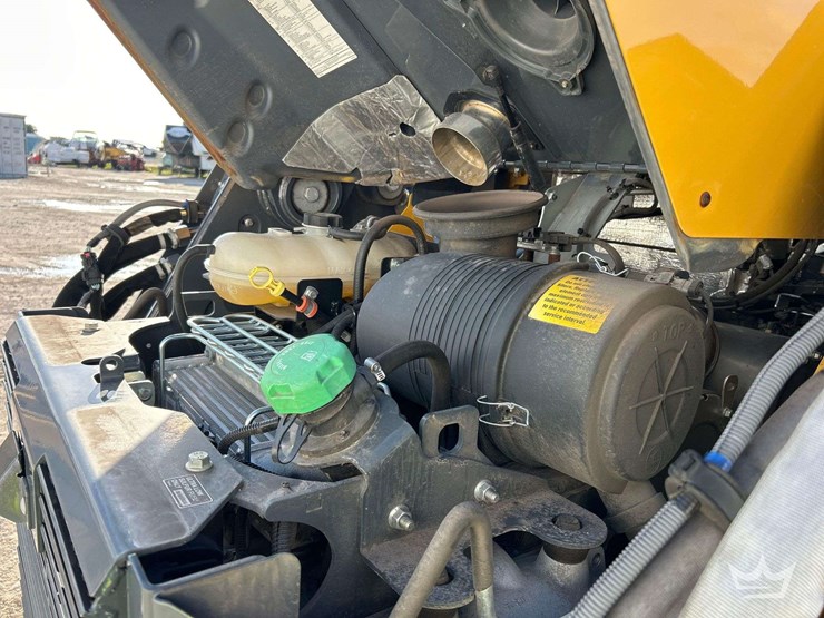 2023-deere-333g-image-13