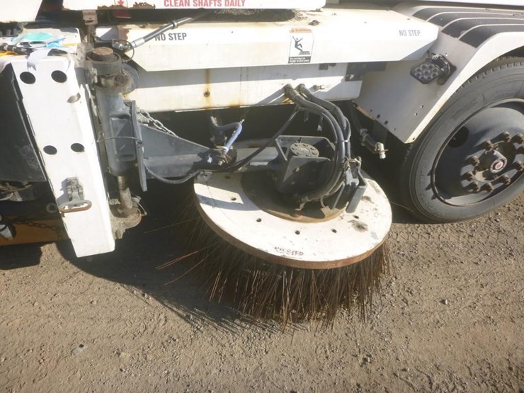 2013-global-m4-sweeper-image-9