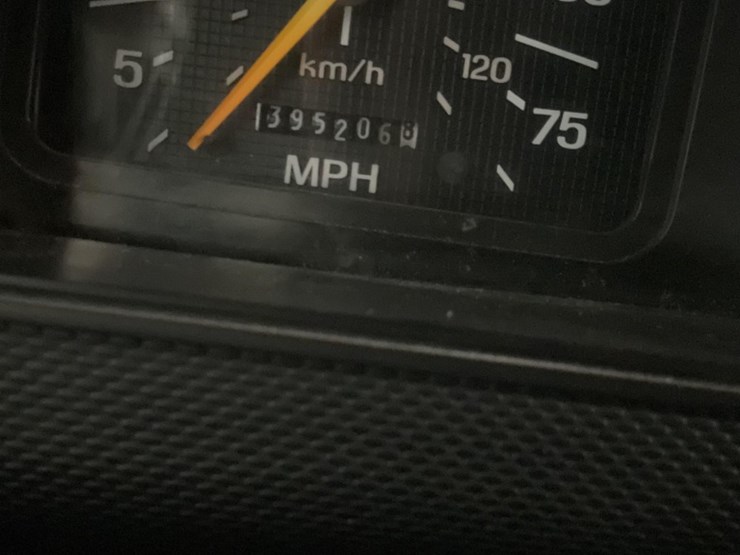 1995-ford-f800-image-13