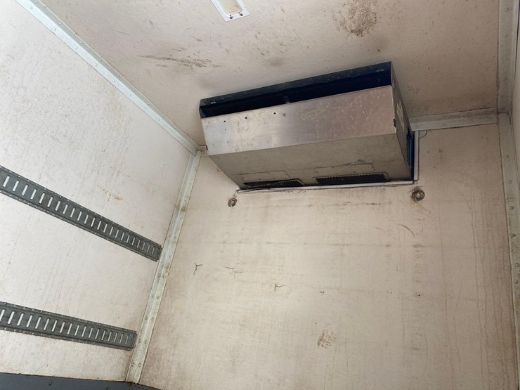 2018-hino-338-image-41