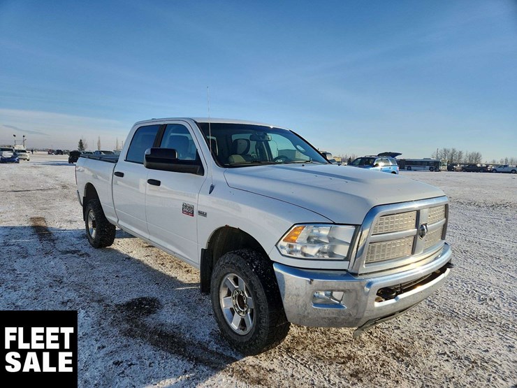 2012-dodge-2500-image-2