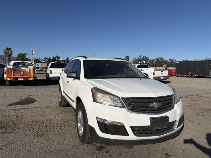 2017-chevrolet-traverse-image-4