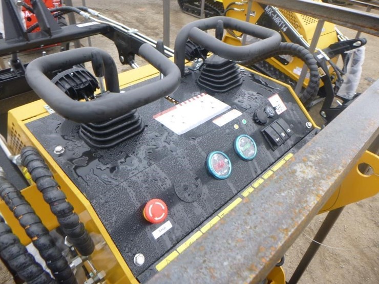 2025-agt-mx-mrt14-skid-steer-track-loader-image-13