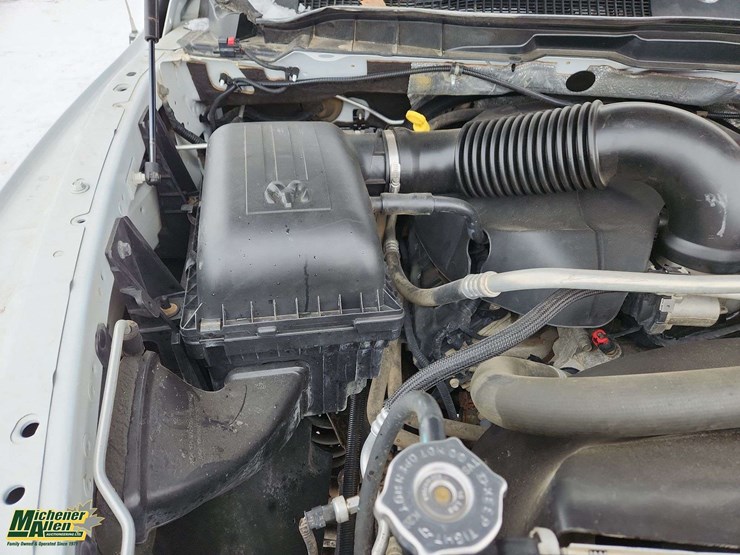 2017-ram-2500-hd-image-30