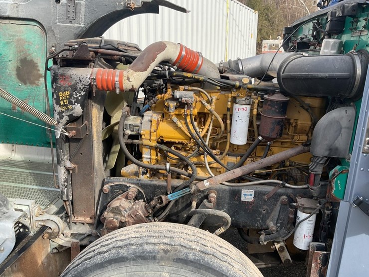 1996-peterbilt-378-image-9