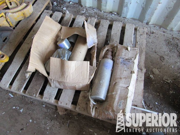 (1-232)-8'-x-8'-x-40'-shipping-container,-w/-cont...-image-3