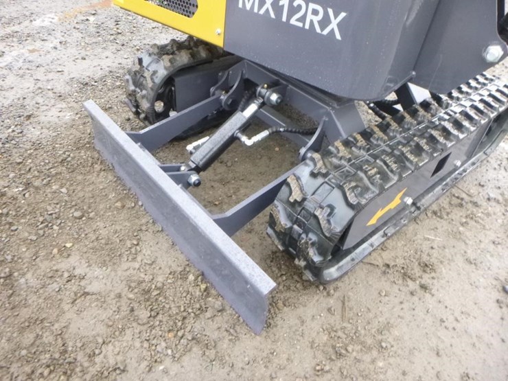 agt-mx12rx-hydraulic-excavator-image-15
