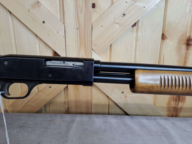 western-field-model-m550e-.410-gauge-pump-shotgun-image-5