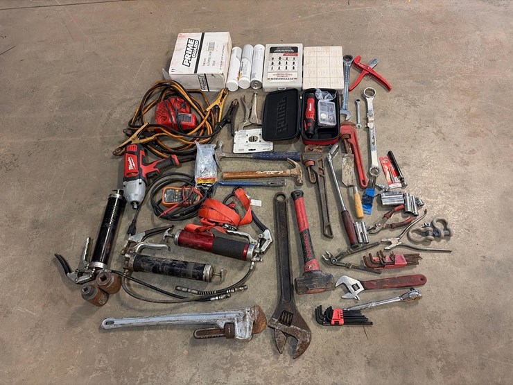 assortment-of-power-&-hand-tools-image-2
