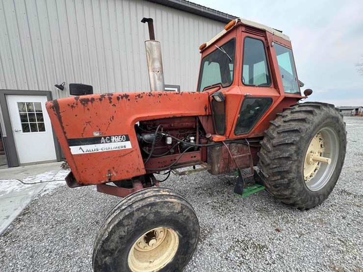 1973-allis-chalmers-7050-tractor-image-40