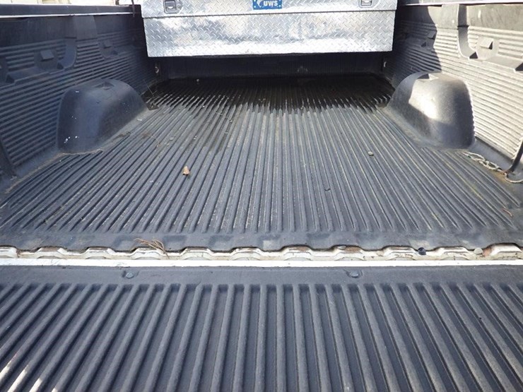 2012-chevrolet-3500-image-7