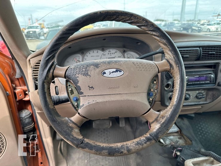 2001-ford-explorer-sport-trac-image-12