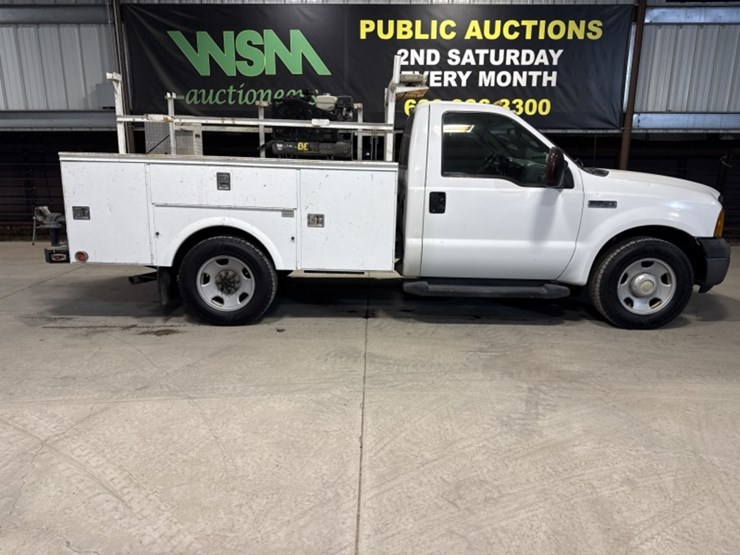 2006-ford-f350-image-1