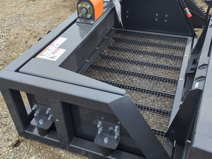 wolverine-skid-steer-72"-screening-bucket-image-1