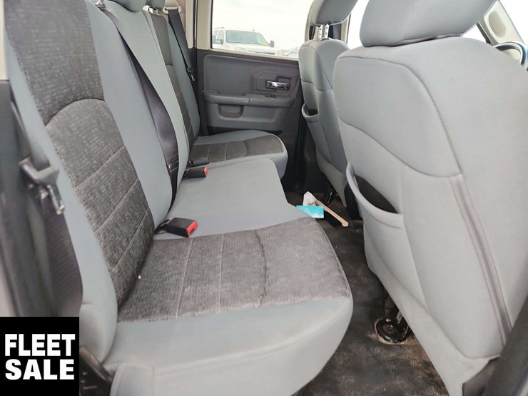 2013-dodge-1500-image-26