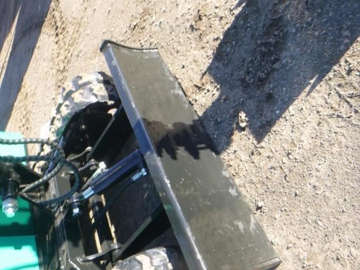 2025-agt-h15r-hydraulic-excavator-image-16