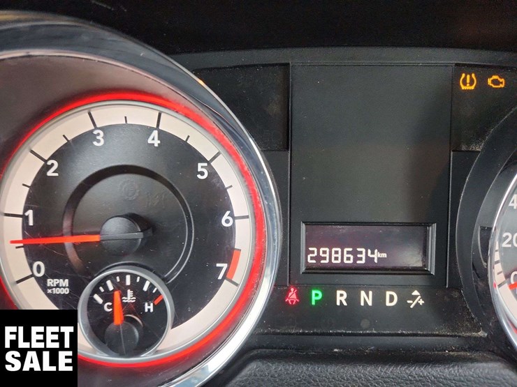 2013-dodge-grand-caravan-se-image-27