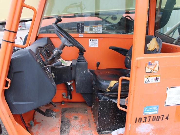 2015-jlg-g6-42a-image-7