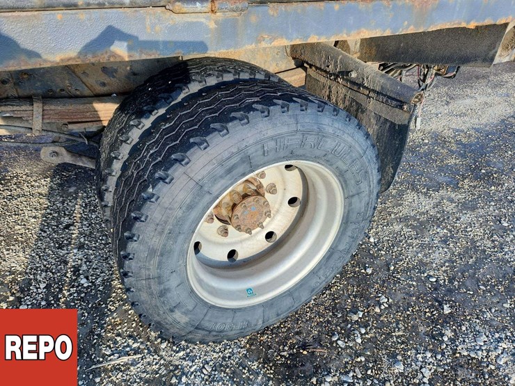 2007-gmc-topkick-c5500-image-11