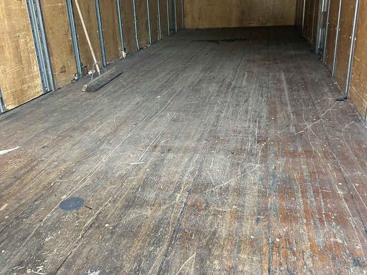 2001-international-4700-image-56