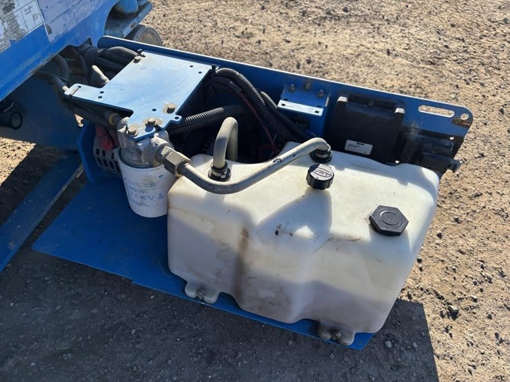 genie-gs1930-image-13