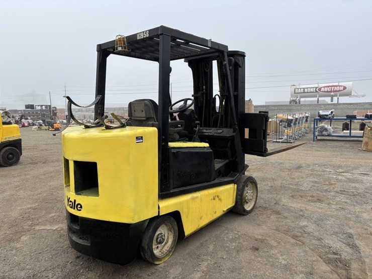 yale-glc080lgnae095-forklift-image-3