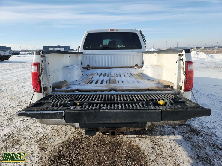 2015-ford-f350-sd-image-17