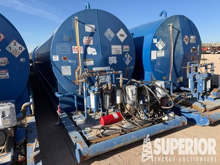 (3-2)-8'dia-x-39'l-14,700-gal-fuel-tank,-w/(2)-r...-image-1