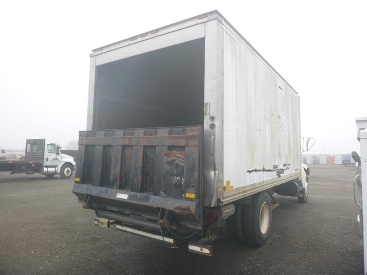 1997-international-4700-image-3