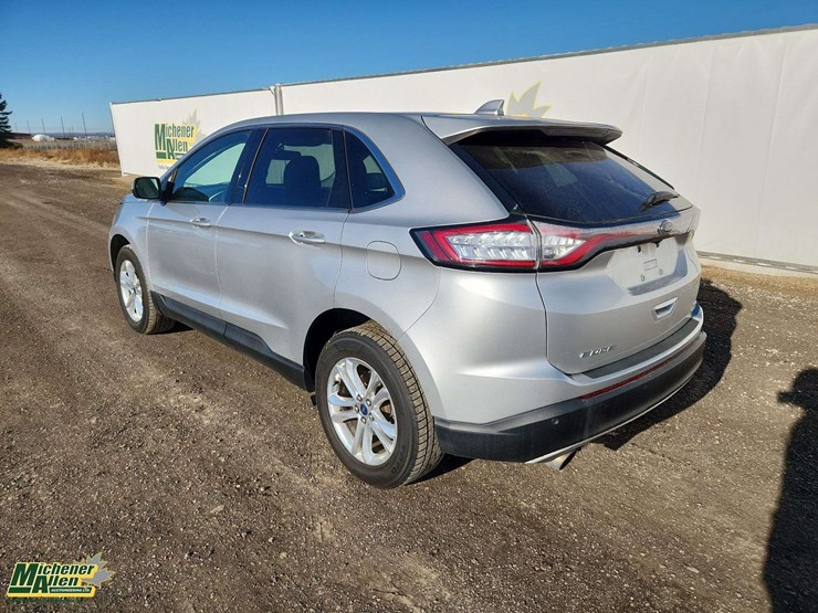 2017-ford-edge-sel-image-3
