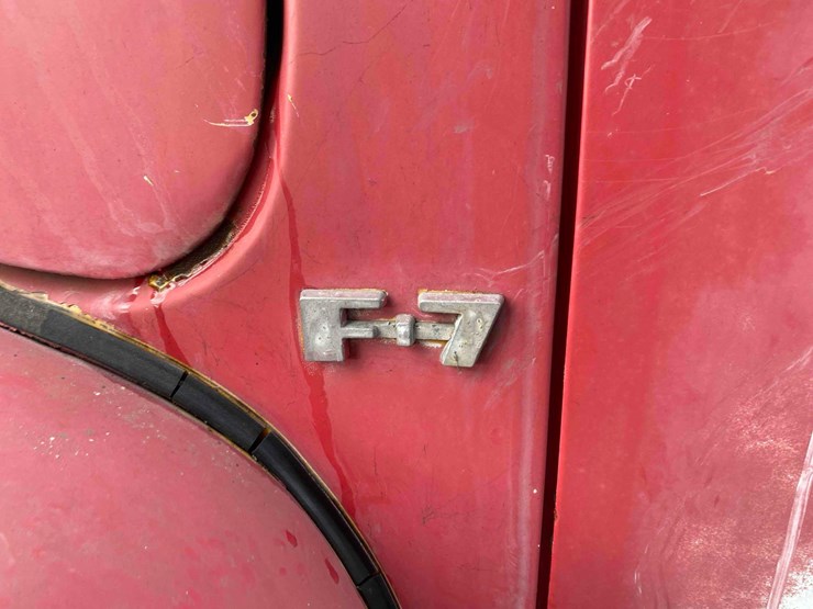 1949-ford-f7-firetruck-image-35