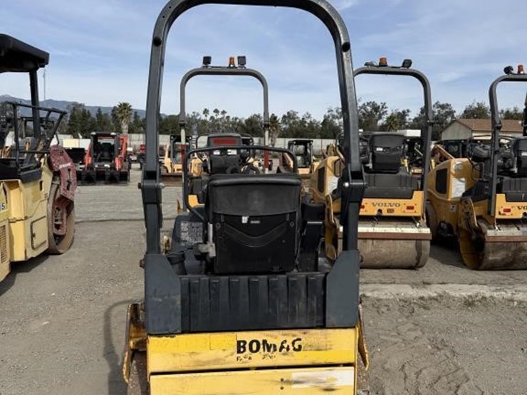 2014-bomag-bw120-image-8