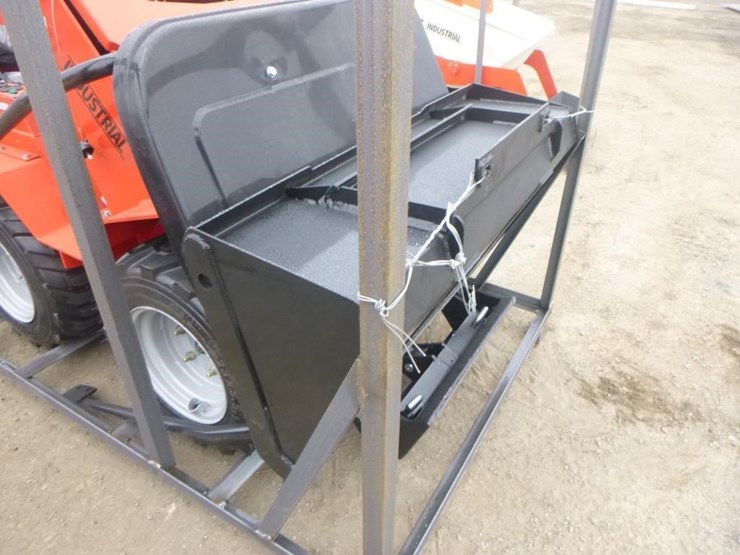 2025-agt-sda140w-skid-steer-loader-image-8