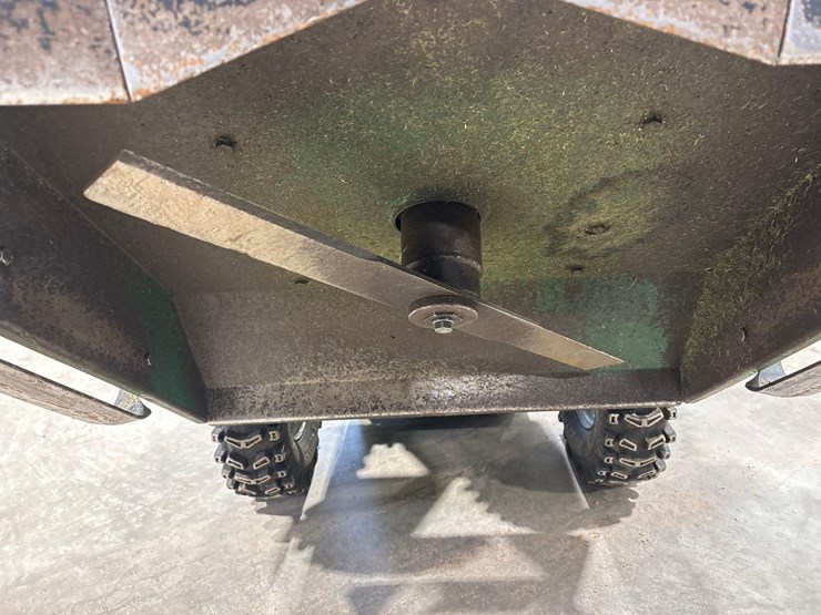 2002-billygoat-bc2402he-brush-mower-image-7