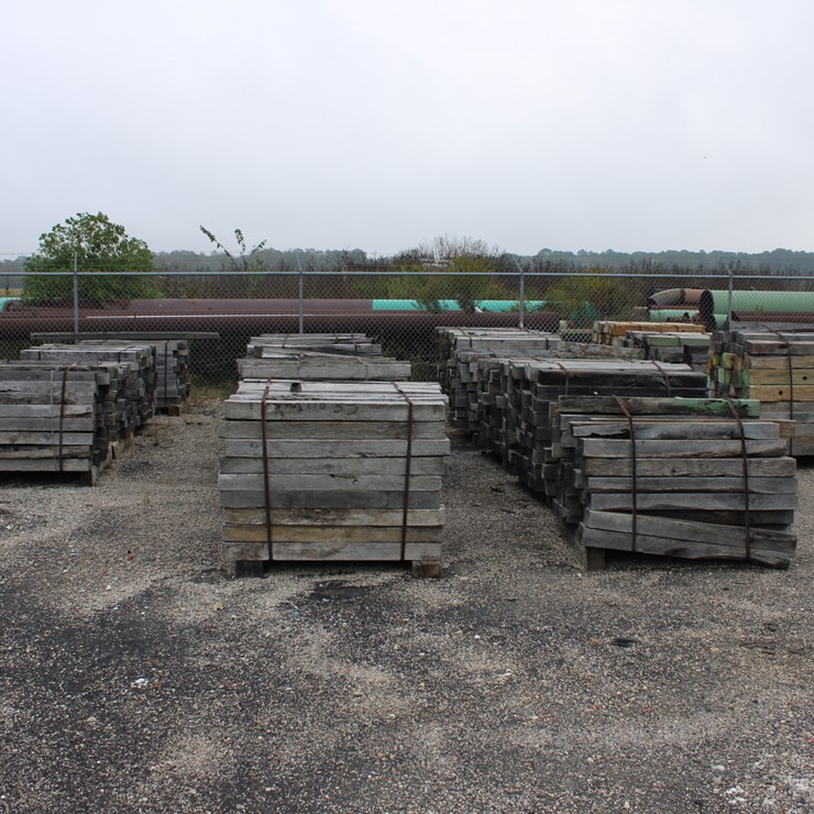 #1031 • (5 Bundles) Hardwood Skids