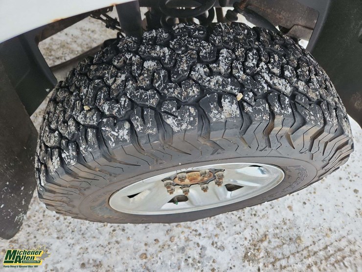 2017-ram-2500-hd-image-13