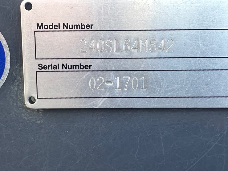 #4300-•-**2024-loftness-240sl64m542-6-row-20’-shredder-02-1701-image-10