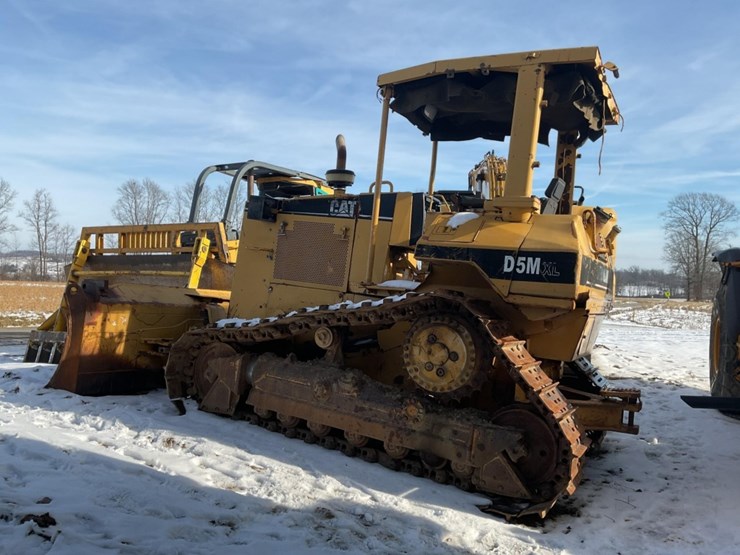 caterpillar-d5m-xl-image-8