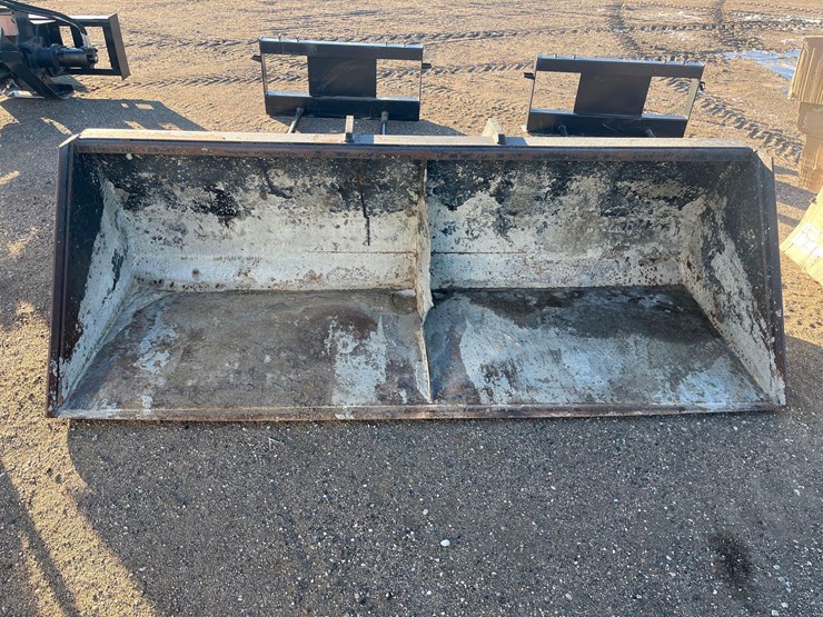 quick-tach-bucket-image-2