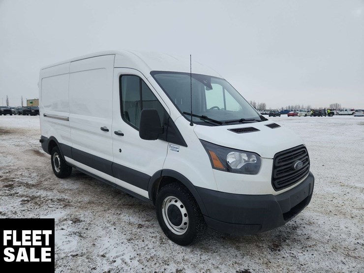 2017-ford-transit-image-2