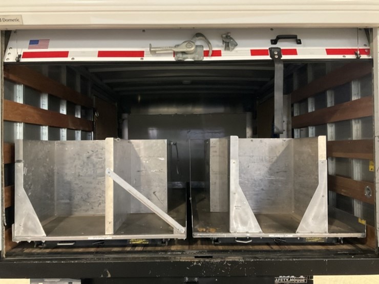 2013-ford-f450-image-9