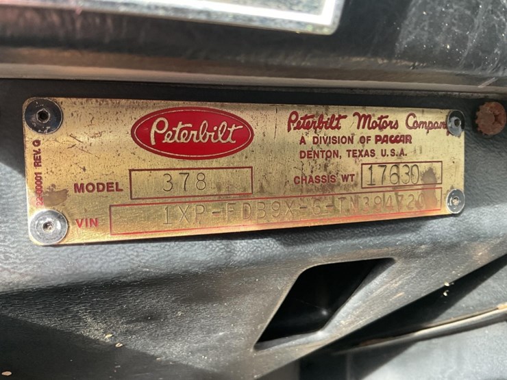 1996-peterbilt-378-image-20