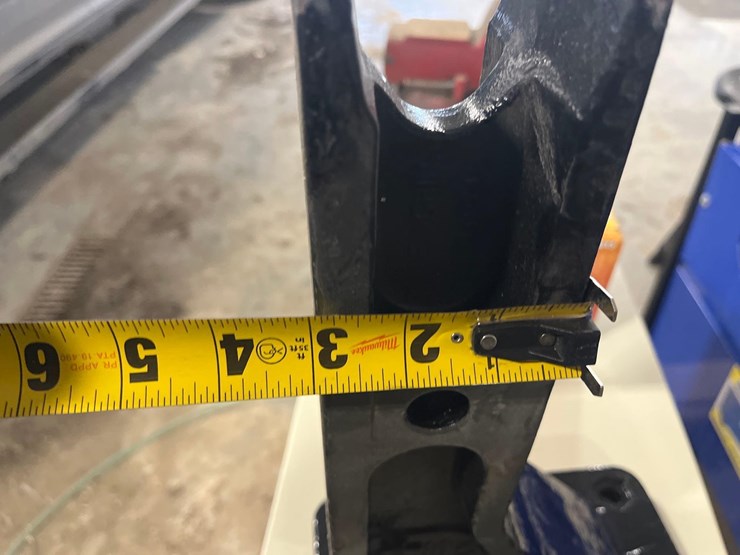 pintle-hitch-with-receiver-image-6