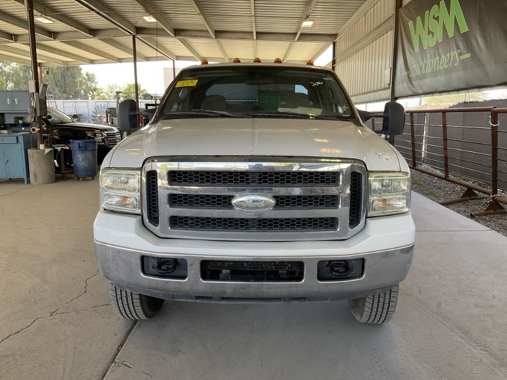 2006-ford-f350-image-3