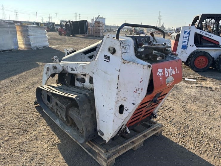 2014-bobcat-mt55-image-4